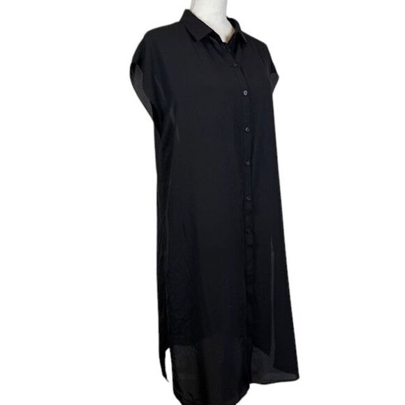 NWT Halston Long Sheer Tunic Top Black Side Slits Button Front Size Medium - Picture 1 of 12